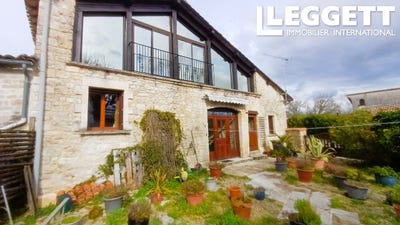 /international/fr/fontenille-charente-310098340128/