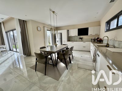 /international/fr/pompignac-aquitaine-310105967568/