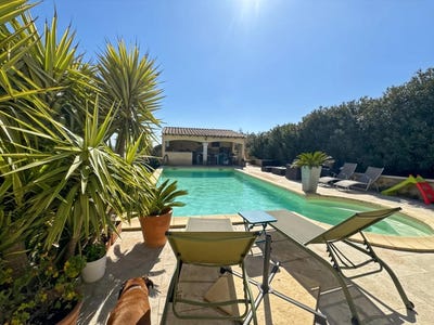 /international/fr/beaucaire-languedoc-roussillon-310107973451/