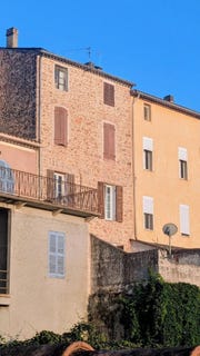 /international/fr/carces-provence-alpes-cote-d-azur-120090044096/
