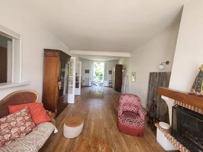 /international/fr/blois-centre-val-de-loire-310099619518/