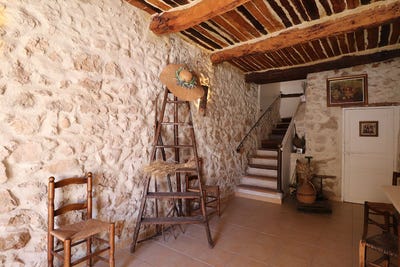 /international/fr/quinson-provence-alpes-cote-d-azur-310108212783/