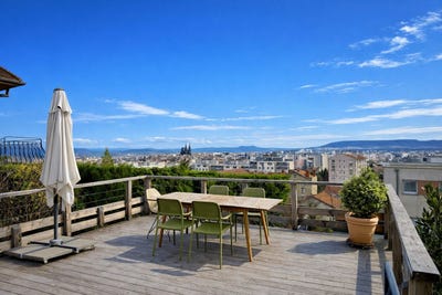 /international/fr/clermont-ferrand-auvergne-310106681813/