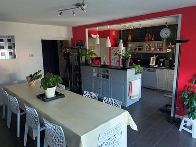 /international/fr/montceau-les-mines-burgundy-310100992819/