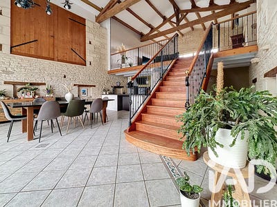 /international/fr/la-foye-monjault-charente-310105206912/