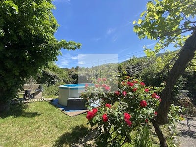 /international/fr/buis-les-baronnies-rhone-310099939149/