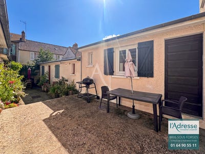 /international/fr/saint-arnoult-en-yvelines-ile-de-france-310108320793/