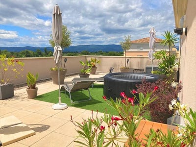 /international/fr/montelimar-rhone-310098873574/