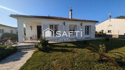 /international/fr/saintes-charente-310109205312/