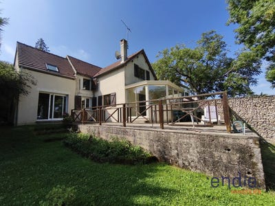 /international/fr/amblainville-picardie-310099610935/