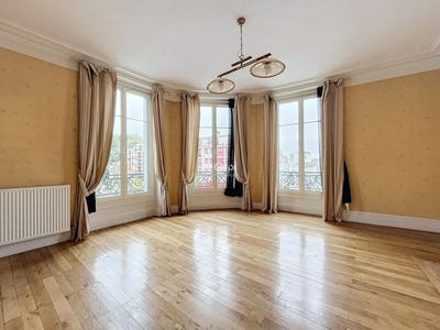 /international/fr/montlucon-auvergne-310109098321/