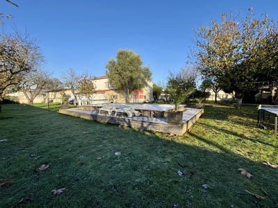 /international/fr/echillais-charente-310103704160/