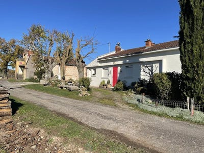 /international/fr/cordes-sur-ciel-midi-pyrenees-120095814651/?lang=en
