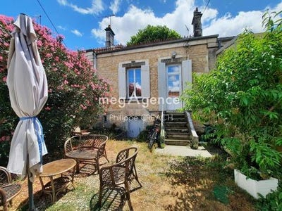 /international/fr/saint-jean-d-angely-charente-310101385066/?lang=en