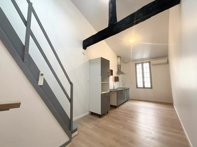 /international/fr/10-rue-des-anciens-combattants-realmont-midi-pyrenees-310103563852/
