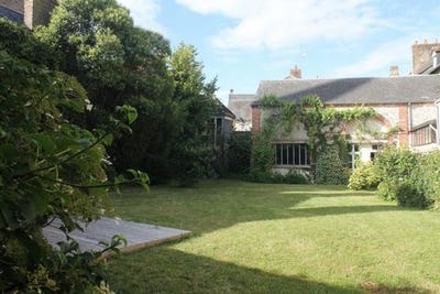 /international/fr/fresnay-sur-sarthe-pays-de-la-loire-310108648781/