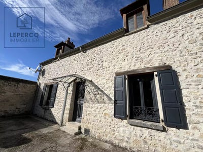 /international/fr/la-ferte-milon-picardie-310107530472/