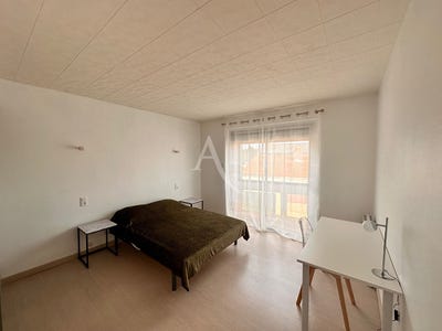 /international/fr/la-roche-sur-yon-pays-de-la-loire-310107009097/