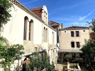 /international/fr/confolens-charente-310107431539/