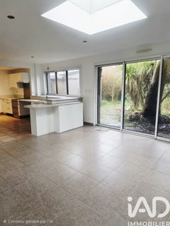 /international/fr/la-chapelle-des-marais-pays-de-la-loire-310105406830/