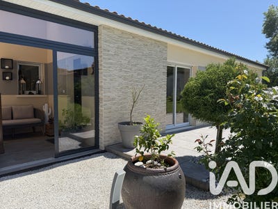 /international/fr/pessines-charente-310108262668/
