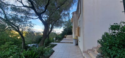 /international/fr/hyeres-provence-alpes-cote-d-azur-310108460384/