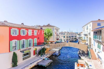 /international/fr/grimaud-provence-alpes-cote-d-azur-310107979408/