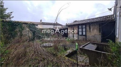 /international/fr/bressuire-charente-310105762083/