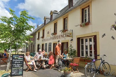 /international/fr/saint-donat-auvergne-310100171614/?lang=zh-cn