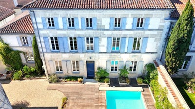 /international/fr/cognac-charente-310107599177/