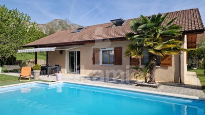 /international/fr/doussard-rhone-310104169819/