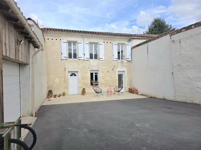 /international/fr/douzat-charente-310101497193/?lang=zh-cn