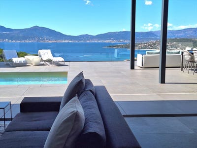 /international/fr/pietrosella-corsica-310110042714/