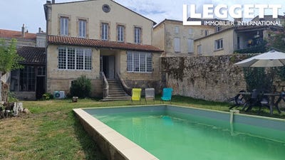 /international/fr/coutras-aquitaine-310094418415/