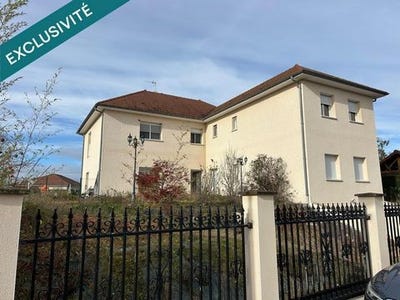 /international/fr/charmeil-auvergne-310103731021/