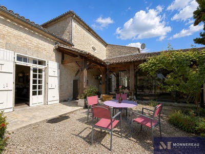 /international/fr/julienne-charente-310098725481/
