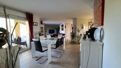 /international/fr/aumagne-charente-310100877703/