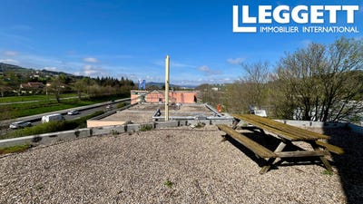 /international/fr/le-chambon-feugerolles-rhone-310099249001/