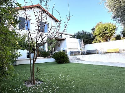 /international/fr/plan-de-cuques-provence-alpes-cote-d-azur-310106403317/