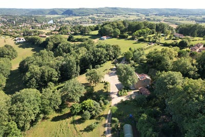/international/fr/puy-l-eveque-midi-pyrenees-310109023522/