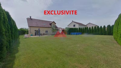 /international/fr/7-rue-des-4-chemins-saint-laurent-en-grandvaux-franche-comte-310108994519/