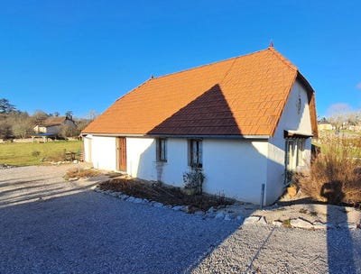 /international/fr/livernon-midi-pyrenees-310099346436/?lang=en