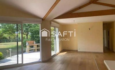 /international/fr/saint-georges-les-baillargeaux-charente-310105027293/