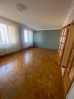 /international/fr/montceau-les-mines-burgundy-310107648092/