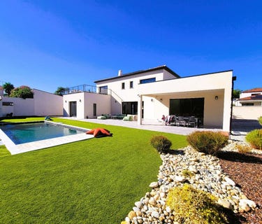 /international/fr/tourbes-languedoc-roussillon-310109761516/
