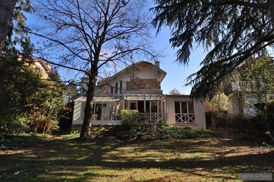 /international/fr/verrieres-le-buisson-ile-de-france-310098903748/