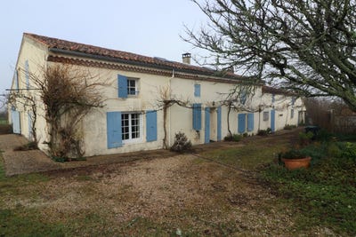 /international/fr/arces-charente-310108453351/