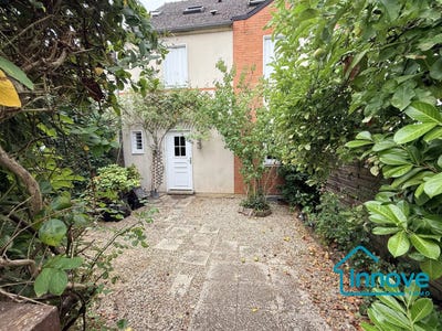 /international/fr/versailles-ile-de-france-310119719011/
