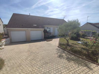 /international/fr/checy-centre-val-de-loire-310108270121/