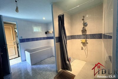 /international/fr/lavangeot-franche-comte-310108419405/